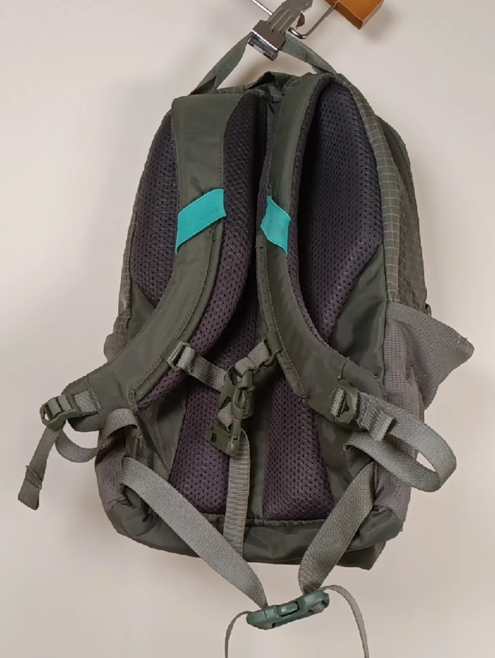 REI Kids Tarn 12 Hiking Daypack Backpack